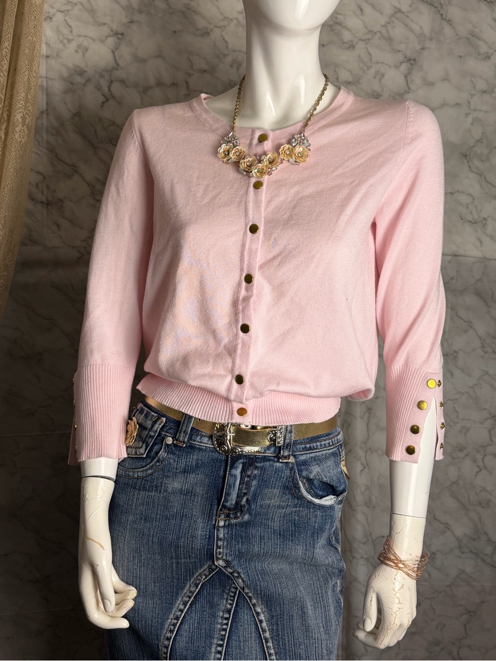 Soft Pink Gold Snap Button Cardigan Sweater M Romantic Preppy Versatile Classic - Picture 3 of 14